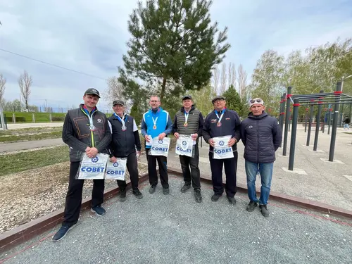 Фотография: (Турнир по петанку «Волжские берега»)