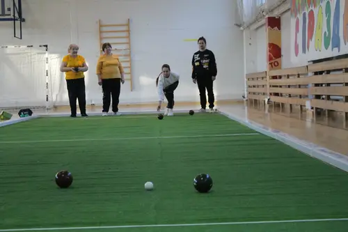 Фотография: (Турнир по бочче «Рождественский шар»)