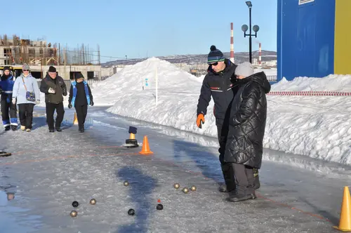 Фотография: (Турнир по петанку на 55-м Празднике Севера Кольского округа)