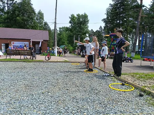 Фотография: (Турнир по петанку, посвященный Дню России)