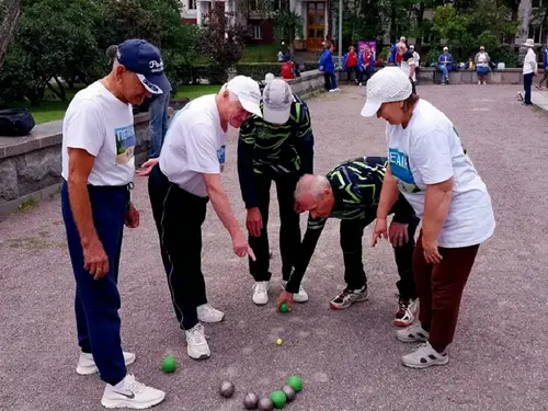 Фотография: (Турнир триплетов 55+ «Петанк объединяет»)