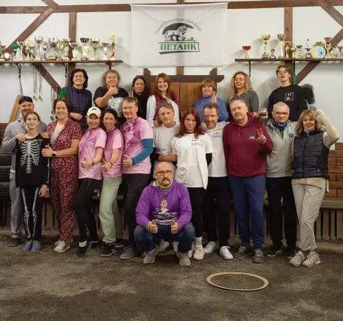 Фотография: (Рождественский турнир триплетов по петанку)