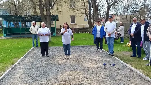 Фотография: (Турнир по петанку среди ветеранов НВАЭР)