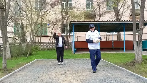 Фотография: (Турнир по петанку среди ветеранов НВАЭР)